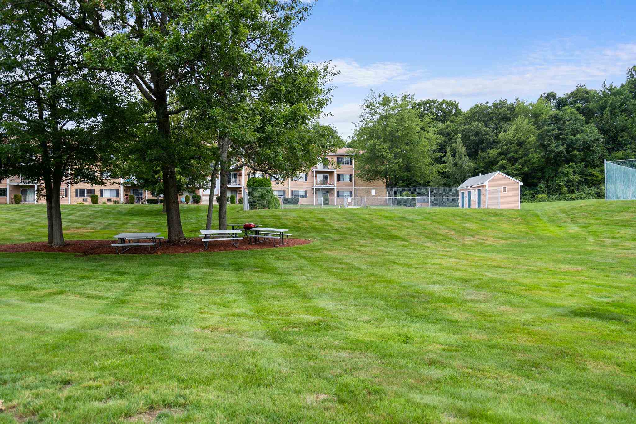 379 Huse Road, Unit 40 Manchester, NH 03103 - Photo 23 of 27