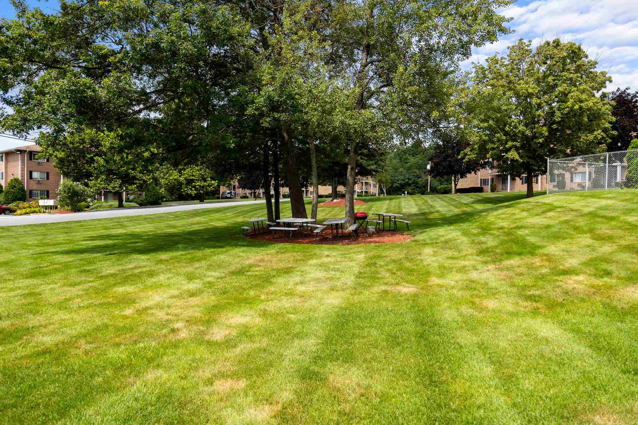379 Huse Road, Unit 40 Manchester, NH 03103 - Photo 26 of 27
