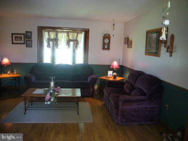 359 Nottingham Road Nottingham, PA 19362 - Photo 3 of 5
