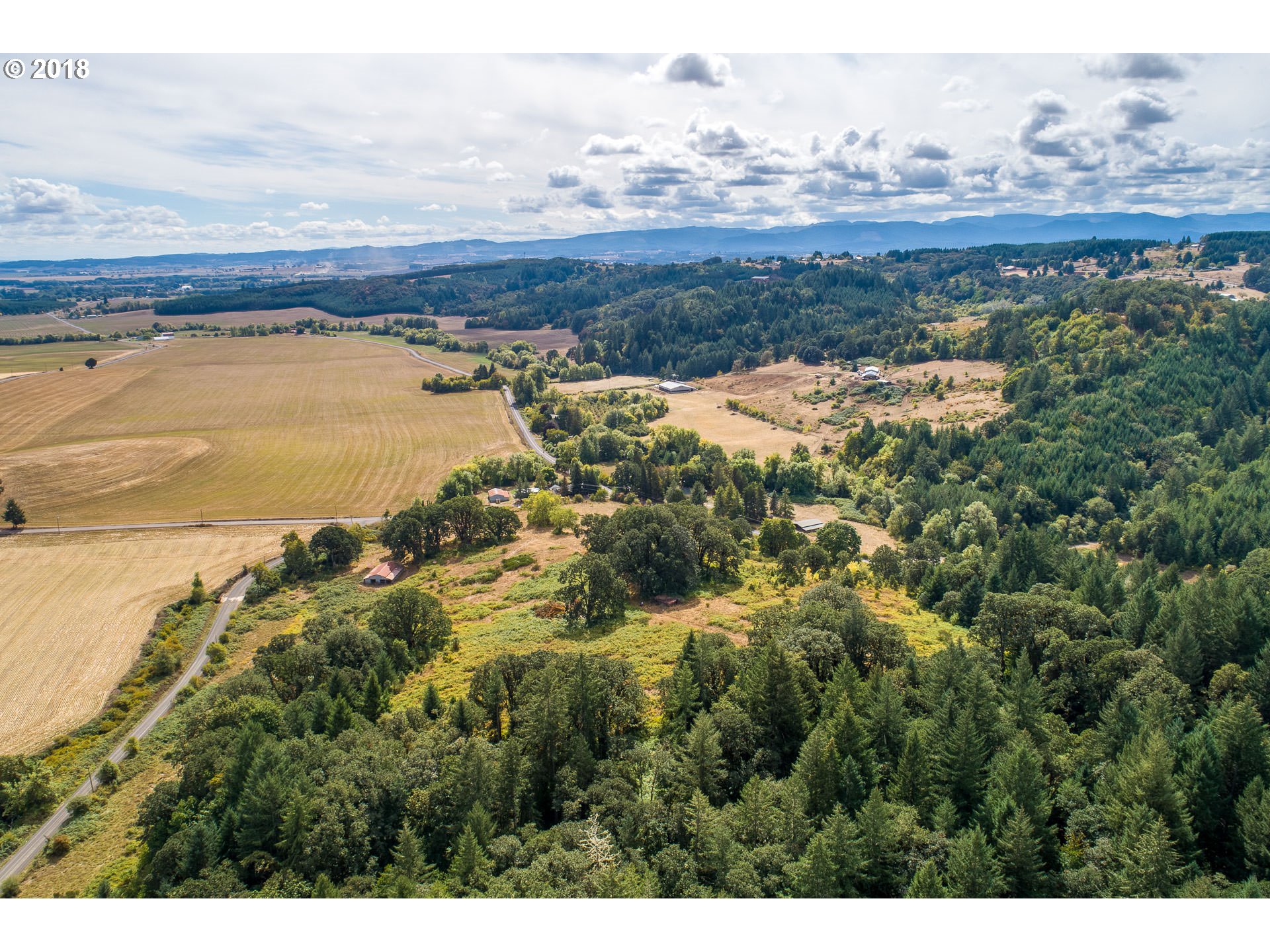 18725 Grauer Road Sheridan, OR 97378 - Photo 10 of 32 Gallery Image 10