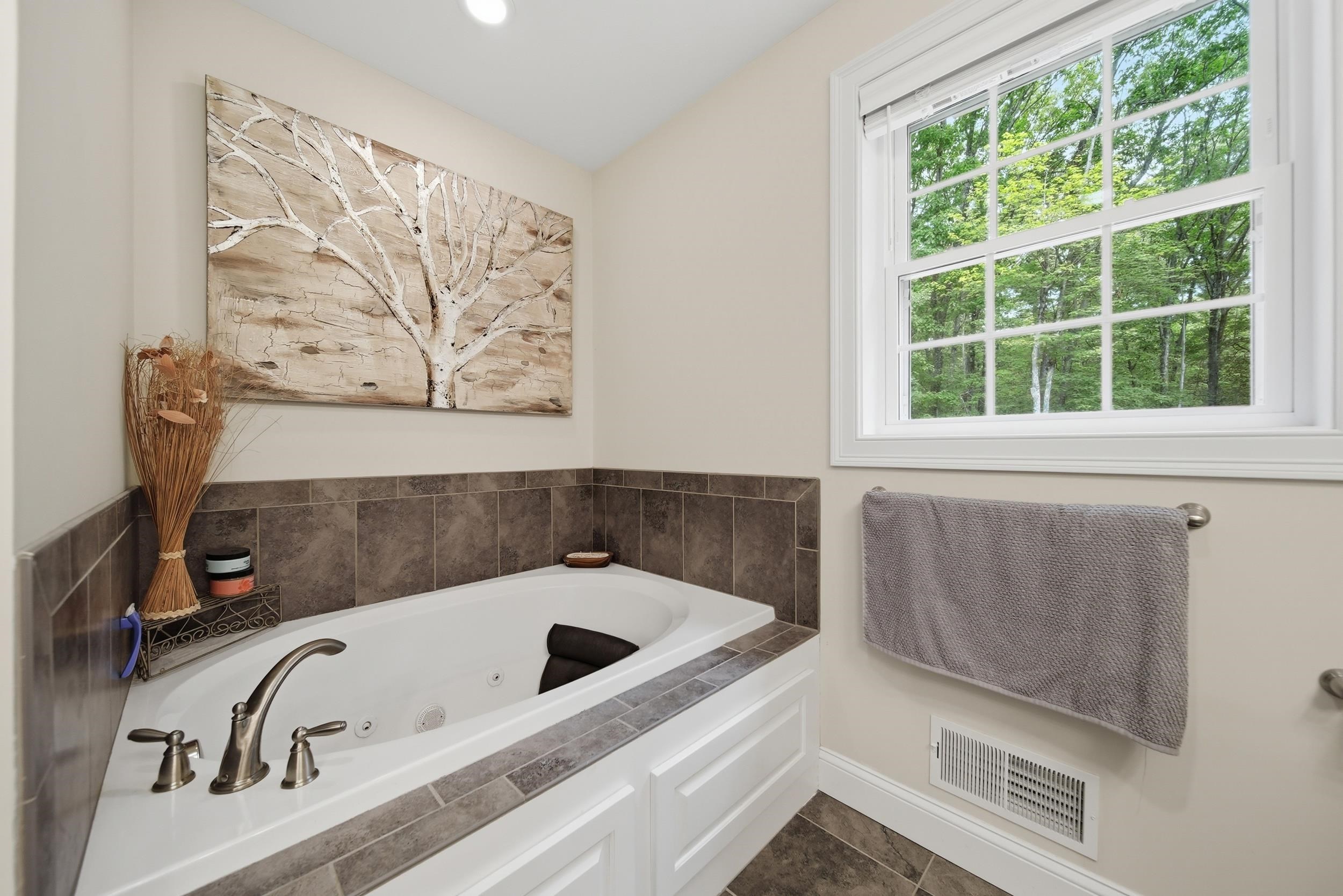 24 Piper Lane Pelham, NH 03076 - Photo 34 of 60 Gallery Image 34