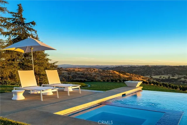 $5,950,000 | 888 Camino Vina, Paso Robles, CA 93446