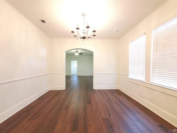 $1,700 | 7862 Sevenoaks Avenue, Baton Rouge, LA 70806