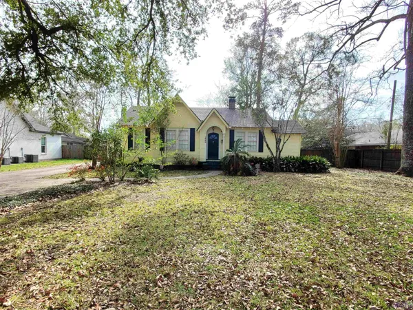 $1,700 | 7862 Sevenoaks Avenue, Baton Rouge, LA 70806