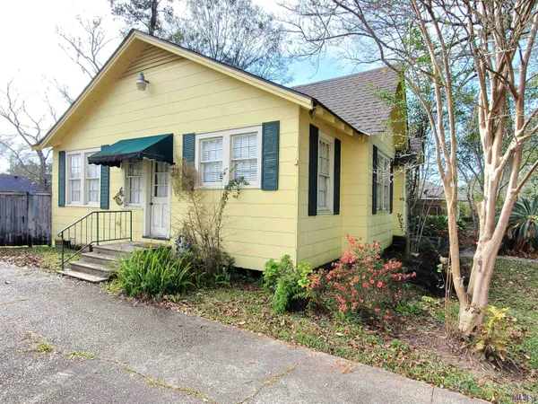$1,700 | 7862 Sevenoaks Avenue, Baton Rouge, LA 70806