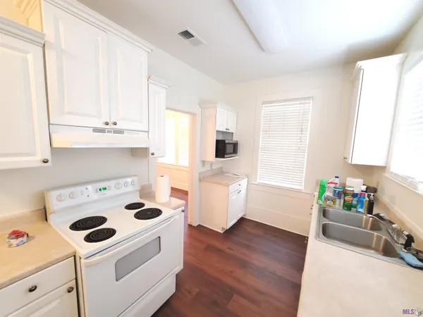 $1,700 | 7862 Sevenoaks Avenue, Baton Rouge, LA 70806