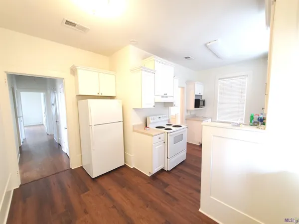 $1,700 | 7862 Sevenoaks Avenue, Baton Rouge, LA 70806