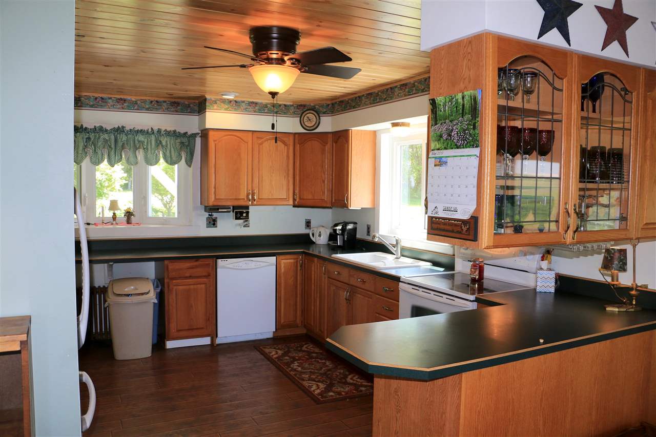 2205 North Pownal Road Pownal, VT 05261 - Photo 3 of 32