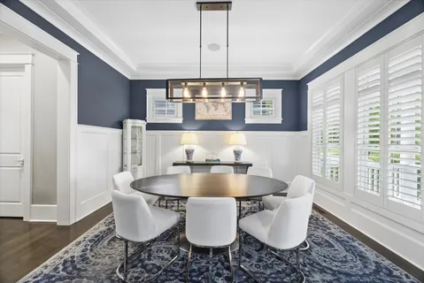 $1,899,999 | 211 South Monroe Street, Hinsdale, IL 60521