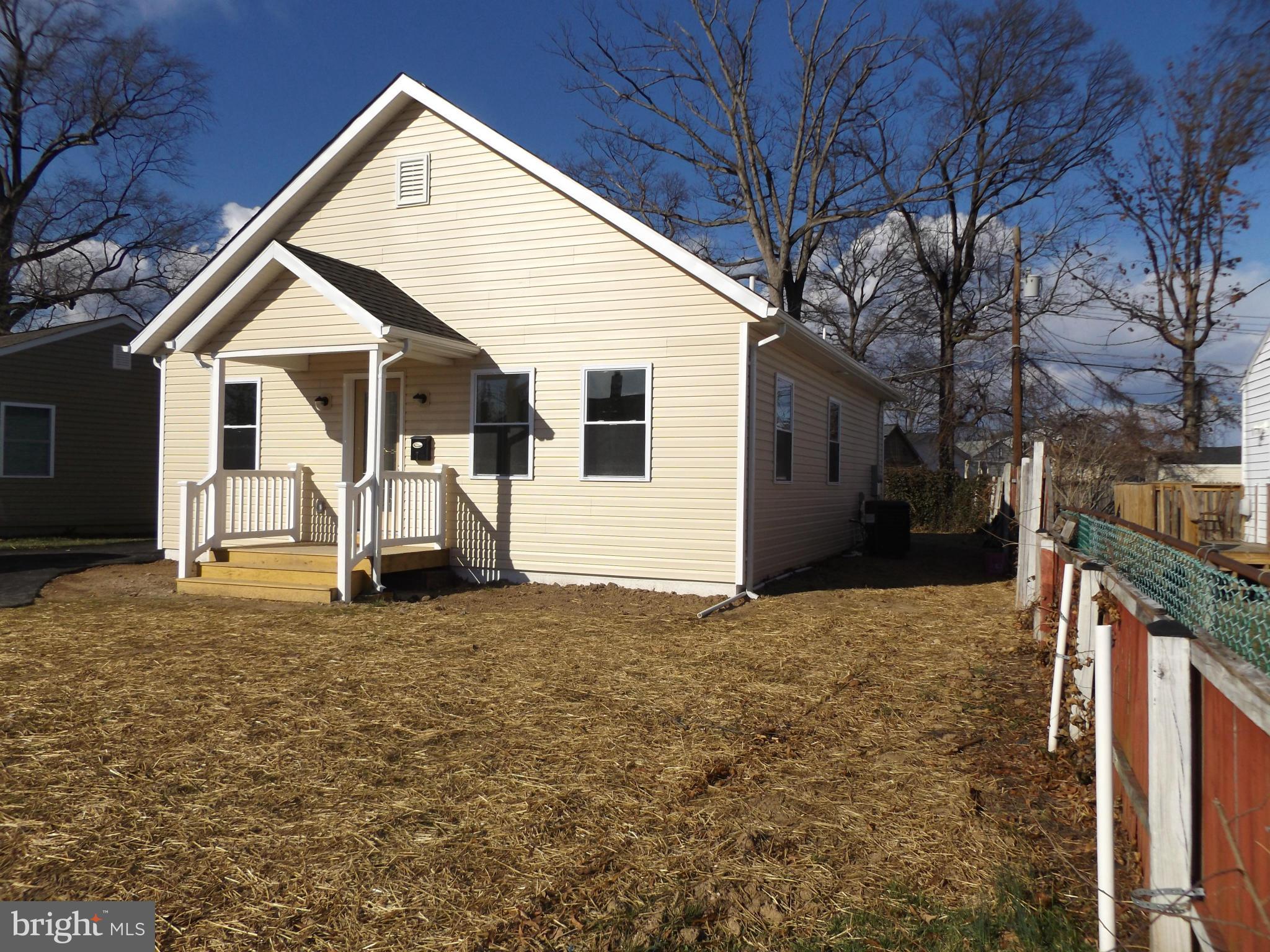 7 Wilbur Road Essex, MD 21221 - Photo 2 of 25 Exterior (Front)