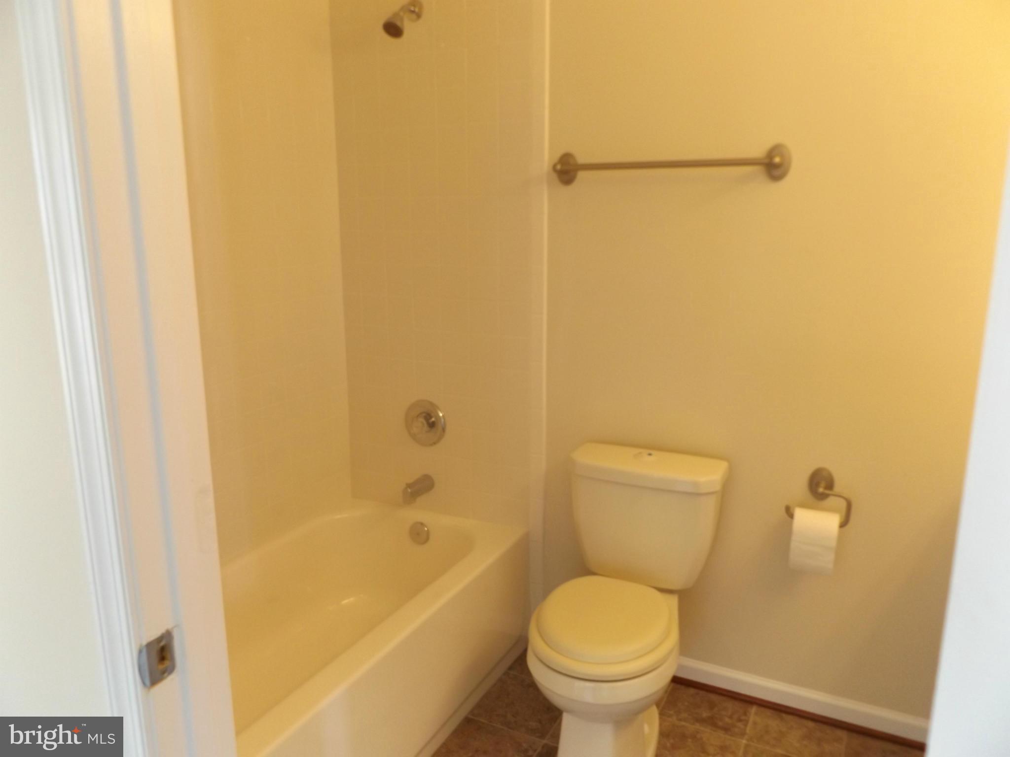 7 Wilbur Road Essex, MD 21221 - Photo 11 of 25 Bath