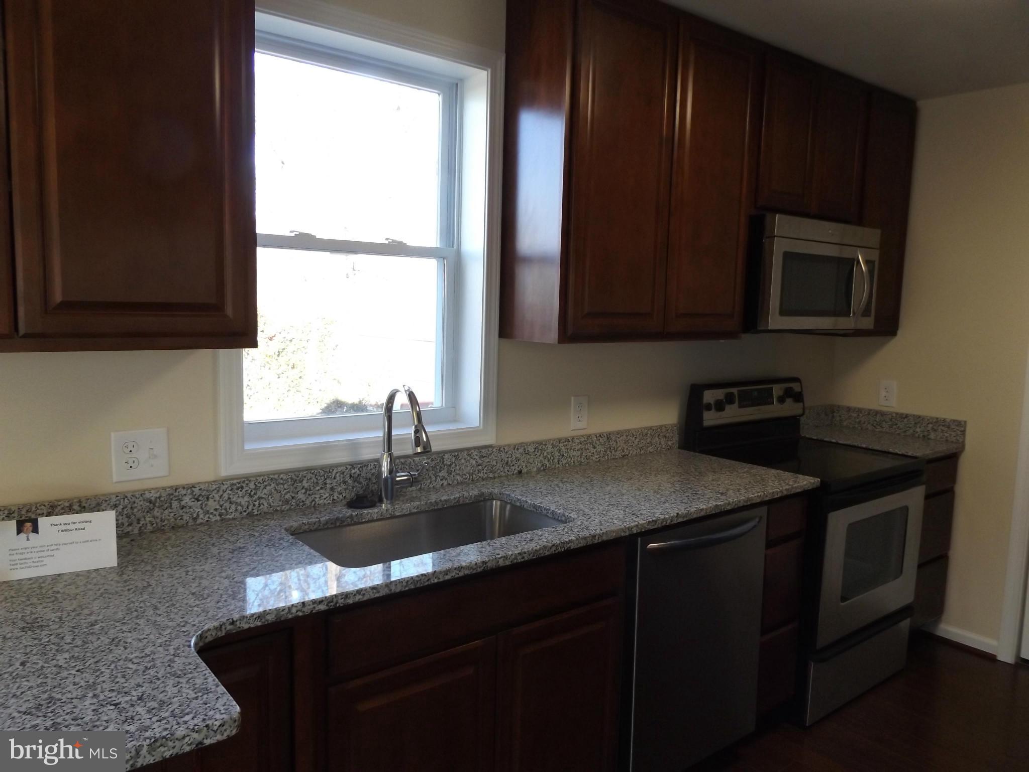 7 Wilbur Road Essex, MD 21221 - Photo 16 of 25 Kitchen