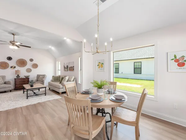 $339,900 | 43 Kingston Crk Drive, Jackson, TN 38305