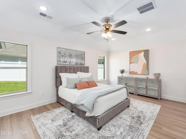 $339,900 | 43 Kingston Crk Drive, Jackson, TN 38305