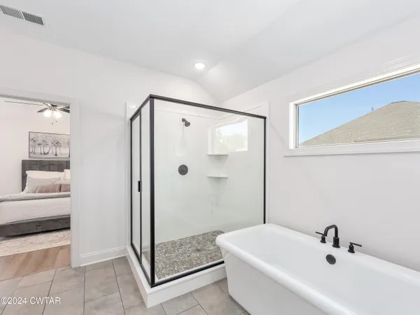 $339,900 | 43 Kingston Crk Drive, Jackson, TN 38305