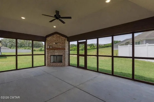 $339,900 | 43 Kingston Crk Drive, Jackson, TN 38305