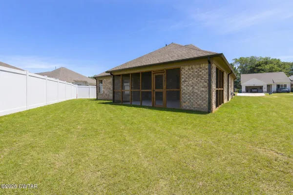 $339,900 | 43 Kingston Crk Drive, Jackson, TN 38305