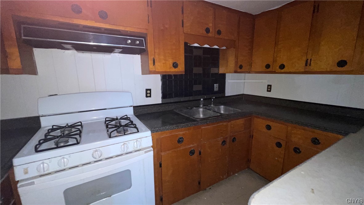 6912 Higginsville Road Verona, NY 13054 - Photo 21 of 46 Downstairs Unit