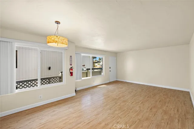 $2,850 | 229 West Escalones, Unit B, San Clemente, CA 92672