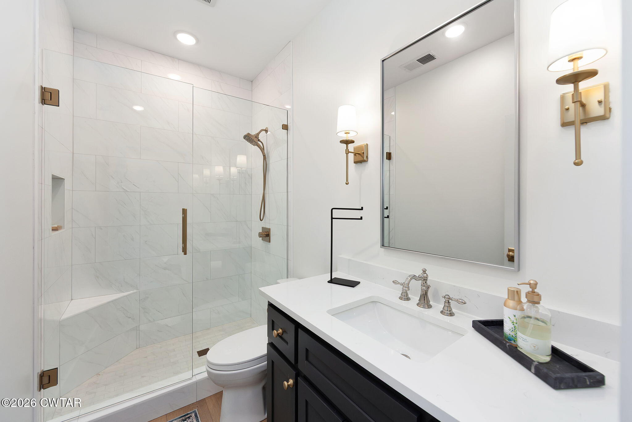 60 Proctor Road Henderson, TN 38340 - Photo 45 of 86 Upper Full Bath