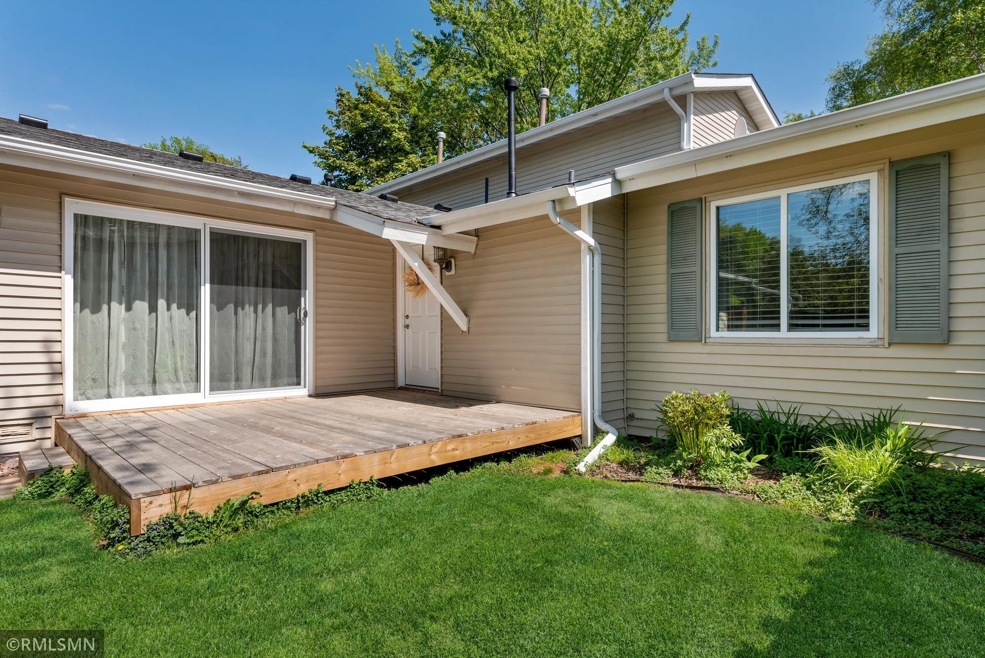 7759 Rimbley Road Woodbury, MN 55125 - Photo 2 of 20 Gallery Image 2
