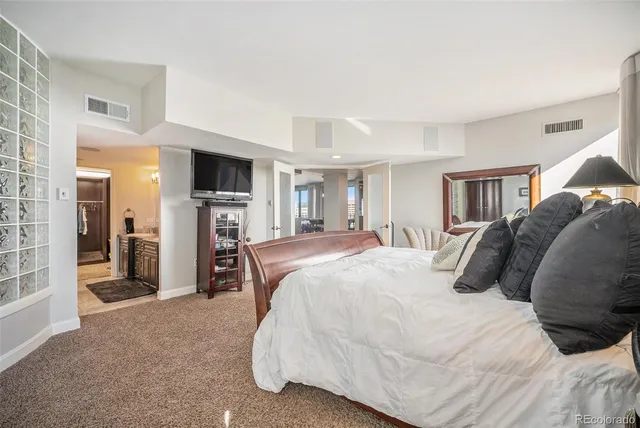 $1,025,000 | 1020 15th Street, Unit 42C, Denver, CO 80202