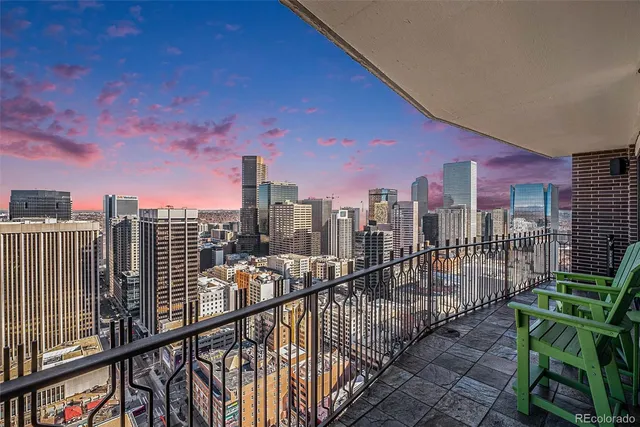 $1,025,000 | 1020 15th Street, Unit 42C, Denver, CO 80202