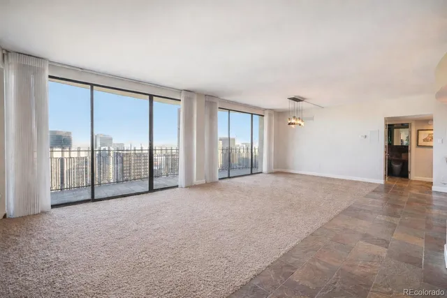 $1,025,000 | 1020 15th Street, Unit 42C, Denver, CO 80202