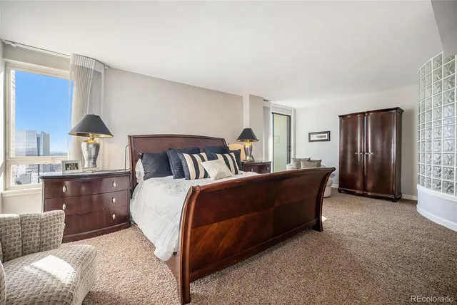 $1,025,000 | 1020 15th Street, Unit 42C, Denver, CO 80202