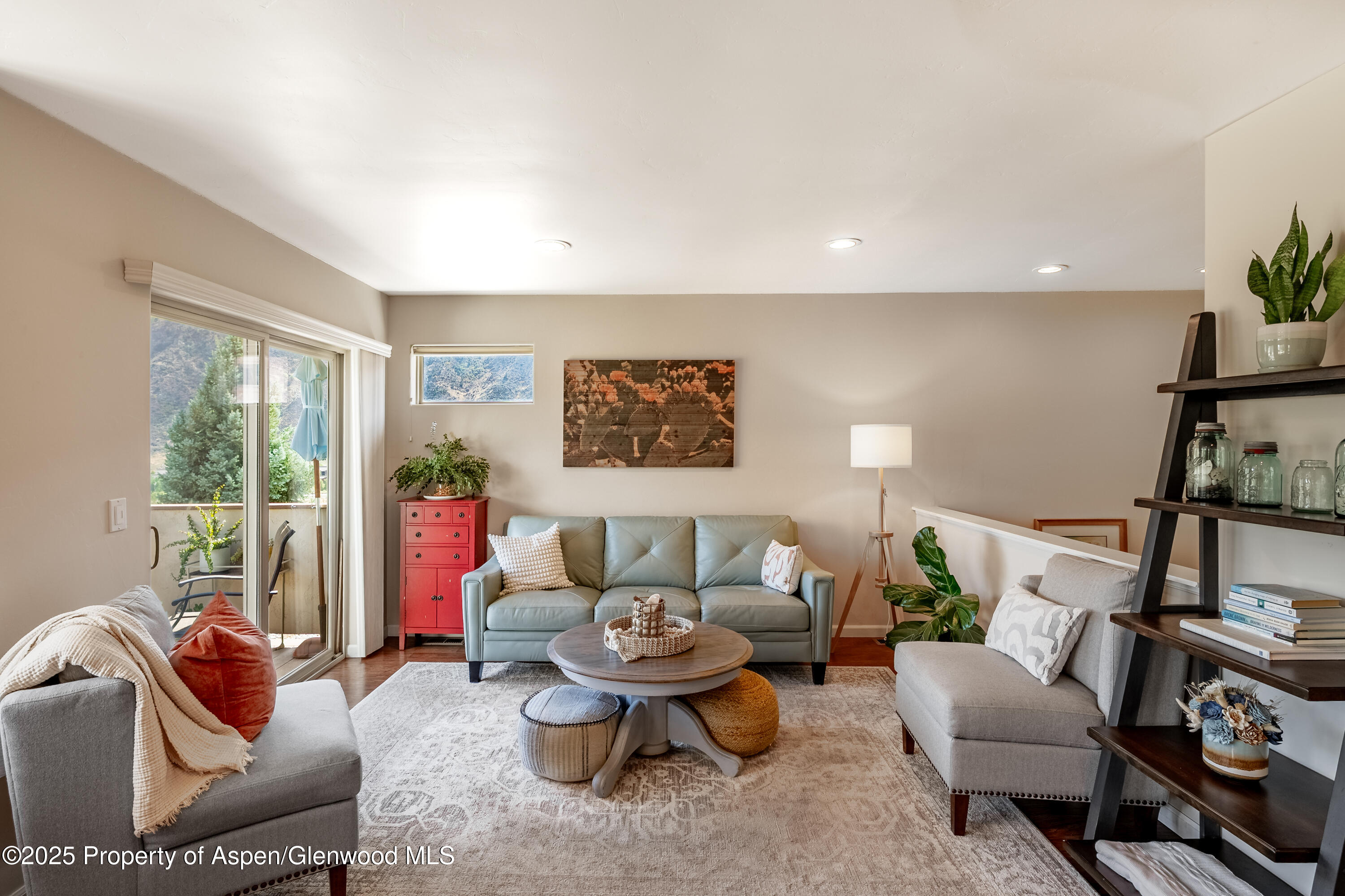 340 Castle Ridge Drive New Castle, CO 81647 - Photo 6 of 24 Living room