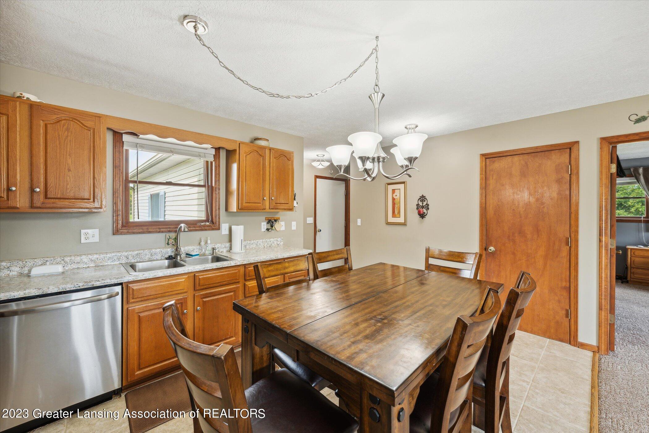 3200 North Williams Road St. Johns, MI 48879 - Photo 9 of 30 11-3200-N-Williams-Rd-St-Johns-MI-48879-