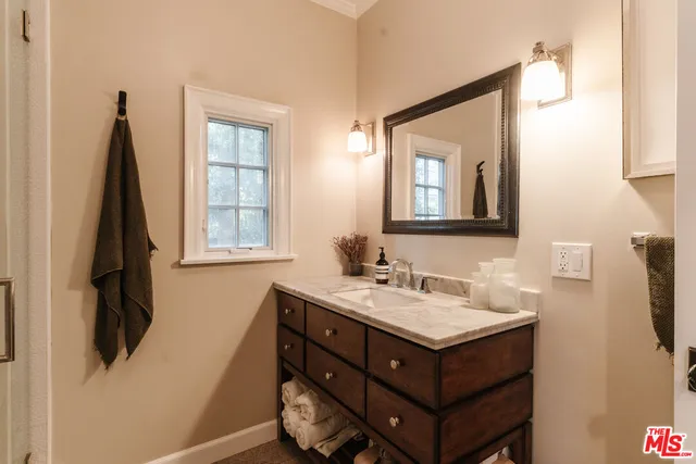 $1,950,000 | 831 South Stanley Avenue, Los Angeles, CA 90036