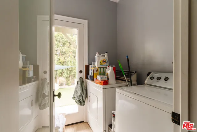 $1,950,000 | 831 South Stanley Avenue, Los Angeles, CA 90036