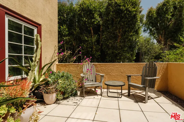 $1,950,000 | 831 South Stanley Avenue, Los Angeles, CA 90036