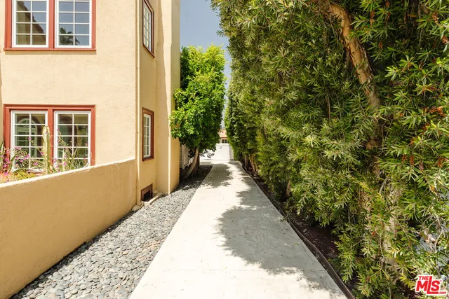 $1,950,000 | 831 South Stanley Avenue, Los Angeles, CA 90036