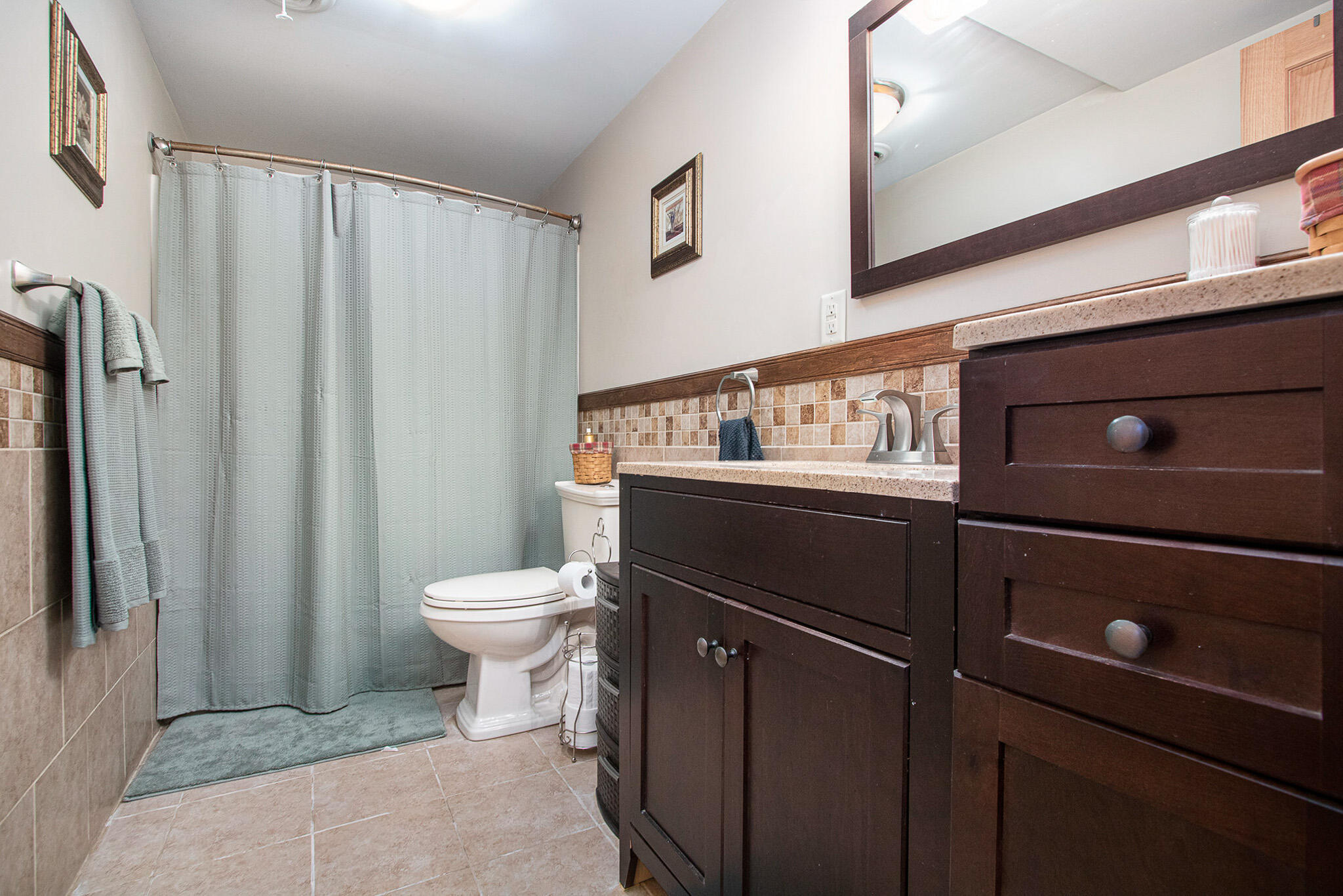 317 Elizabeth Street Buchanan, MI 49107 - Photo 17 of 25 Main Level Bathroom