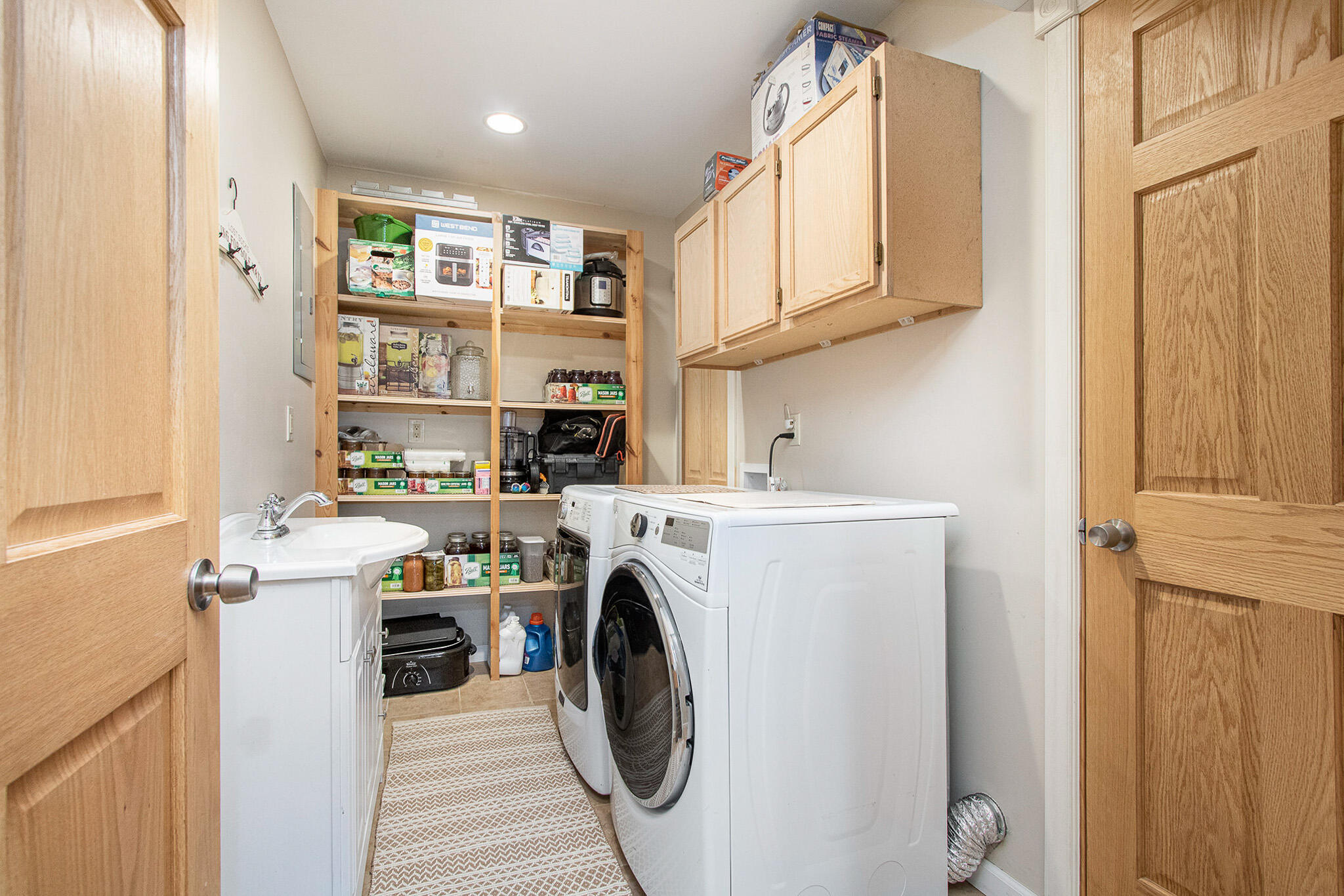 317 Elizabeth Street Buchanan, MI 49107 - Photo 18 of 25 Main Level Laundry Room