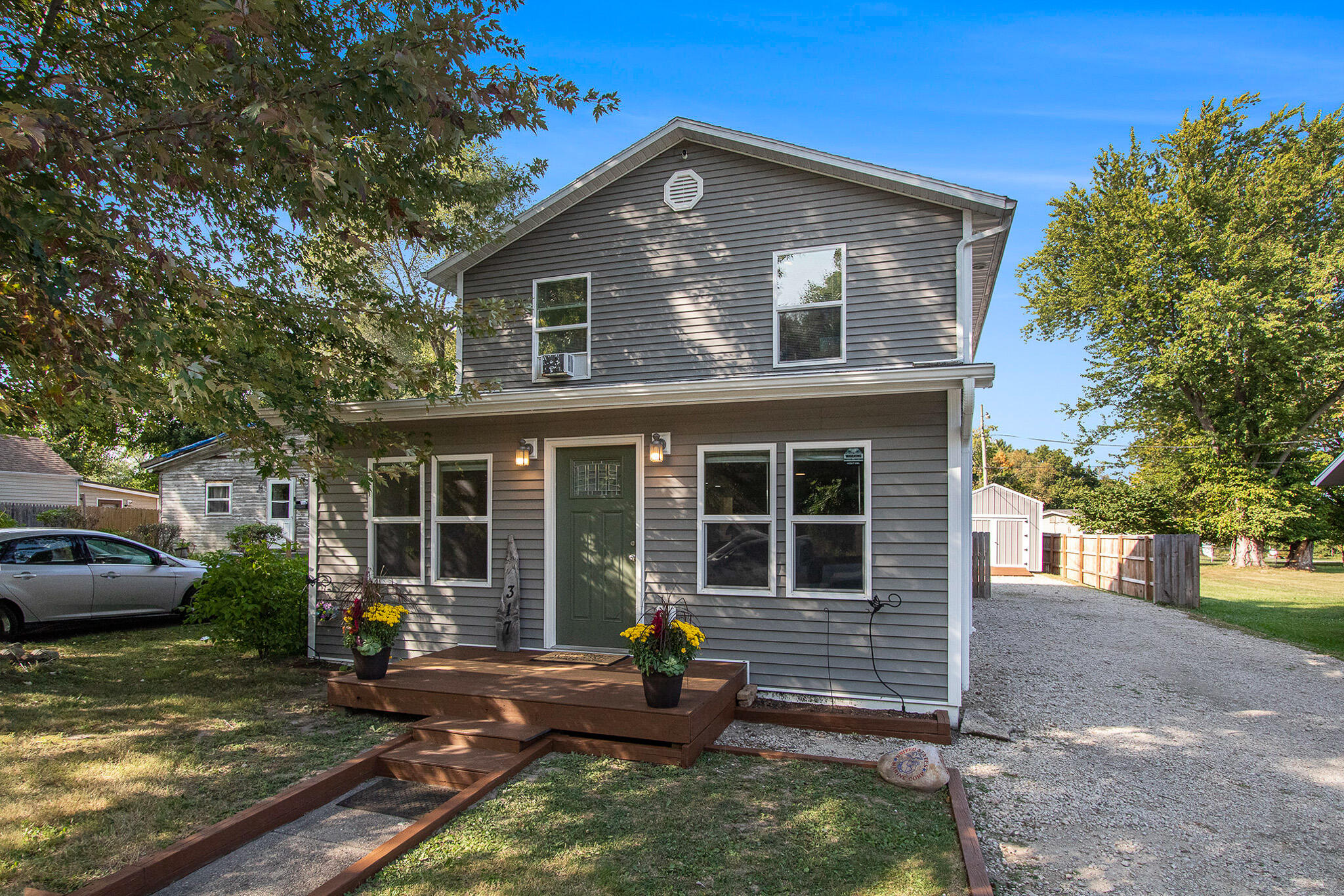 317 Elizabeth Street Buchanan, MI 49107 - Photo 2 of 25 Exterior of Home