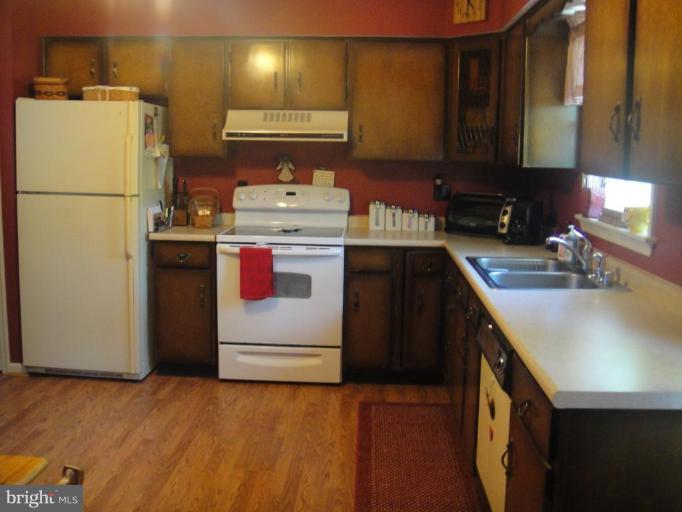 2045 Durham Road Fallston, MD 21047 - Photo 4 of 19 Kitchen