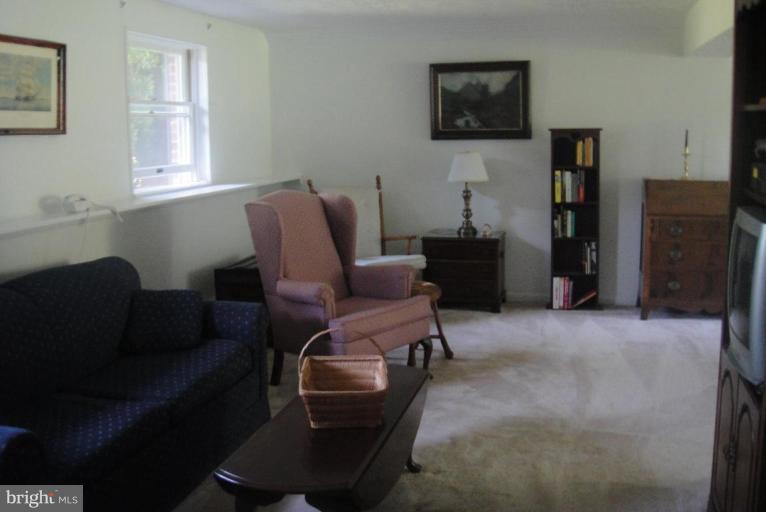 2045 Durham Road Fallston, MD 21047 - Photo 8 of 19 Family Room