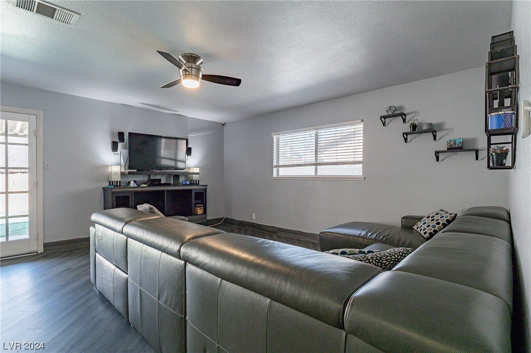 408 Altamira Road Las Vegas, NV 89145 - Photo 7 of 29 Gallery Image 7