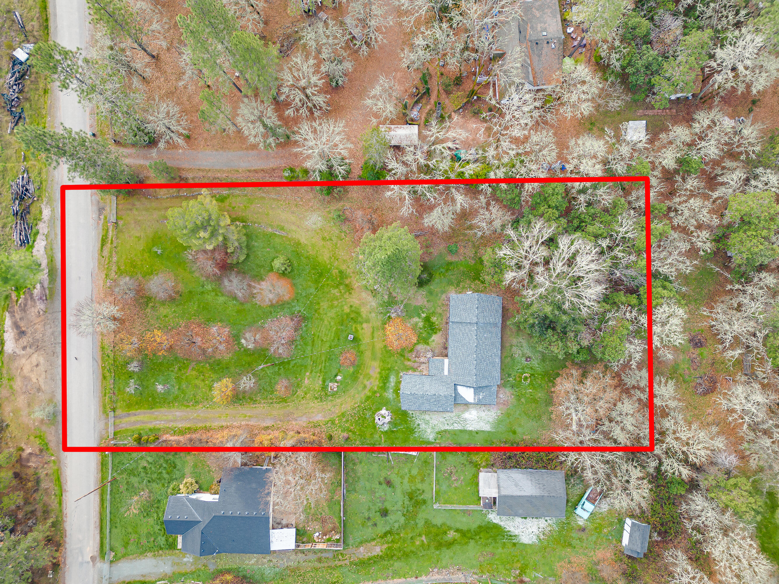 180 Long Acres Road Grants Pass, OR 97527 - Photo 3 of 35 14