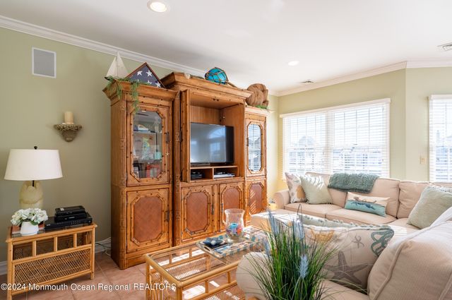 $1,600,000 | 1 6th Terrace, Seaside Heights, NJ 08751