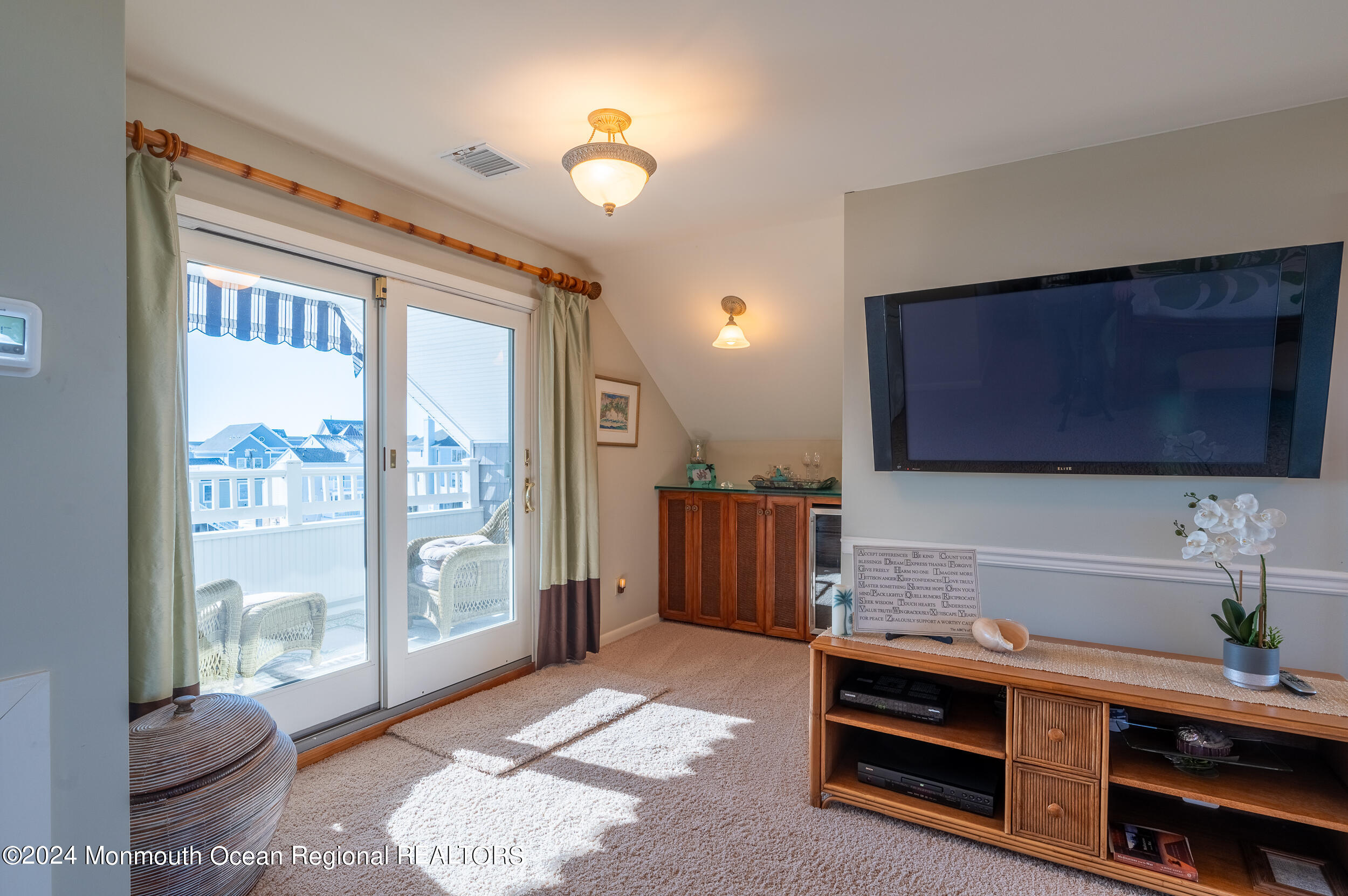 1 6th Terrace Seaside Heights, NJ 08751 - Photo 55 of 76 3rd Floor Master 5