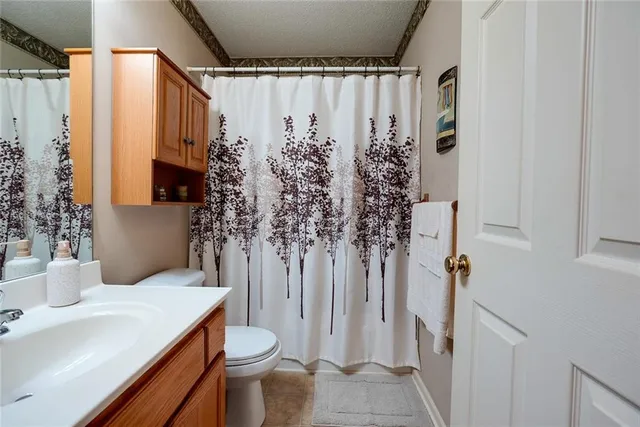 $280,000 | 1103 Carlisle Drive, Raymore, MO 64083