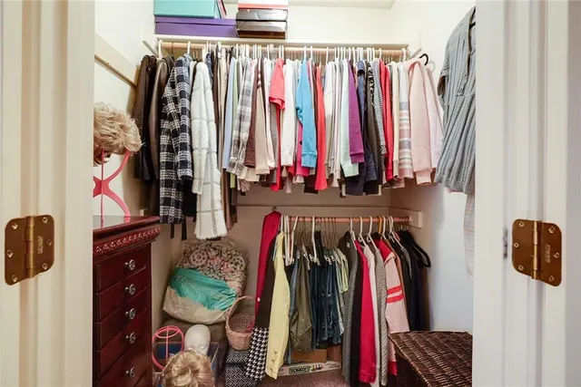 $280,000 | 1103 Carlisle Drive, Raymore, MO 64083