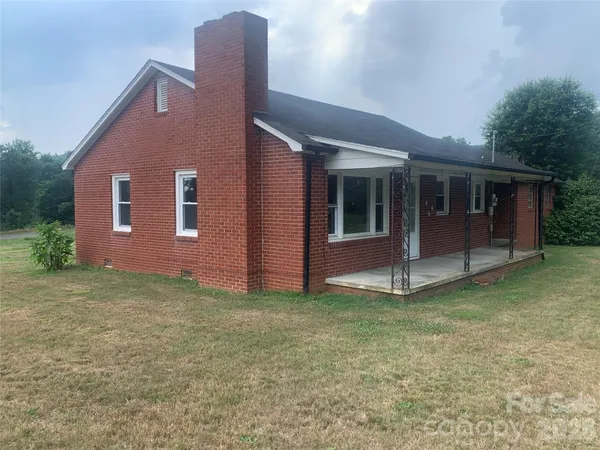 $214,900 | 6231 Highway 16, Taylorsville, NC 28681