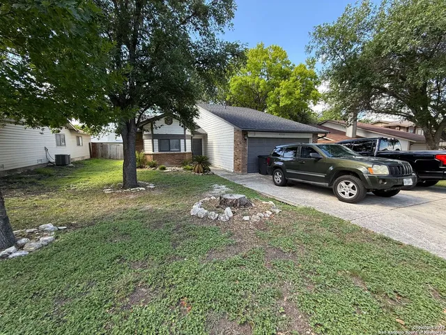 $1,675 | 9558 Autumn Shade, San Antonio, TX 78254