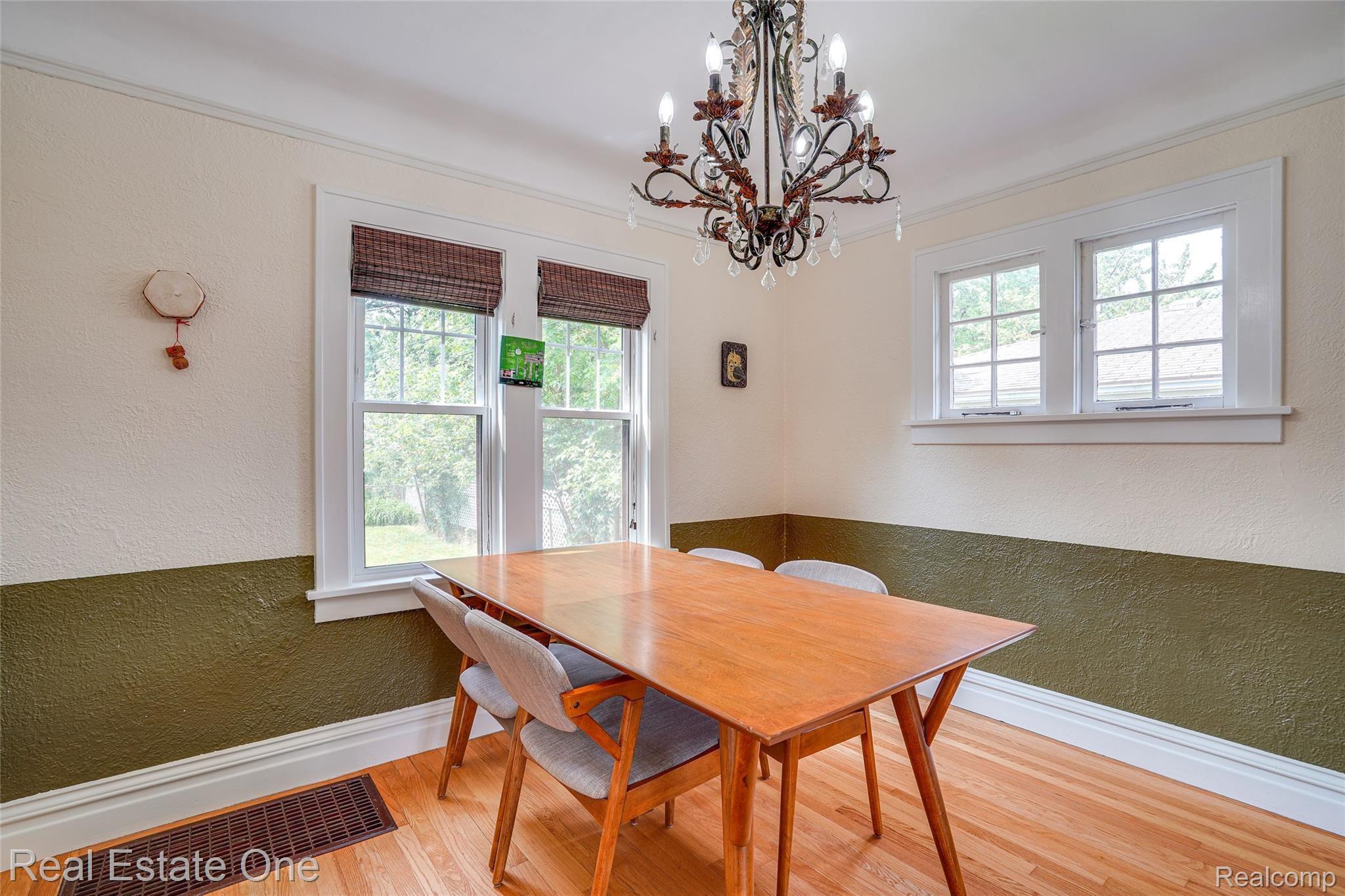 959 Cambridge Road Berkley, MI 48072 - Photo 8 of 20 ChrisB-9.jpg
