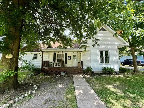$99,900 | 307 East Water Street, Wellsville, MO 63384